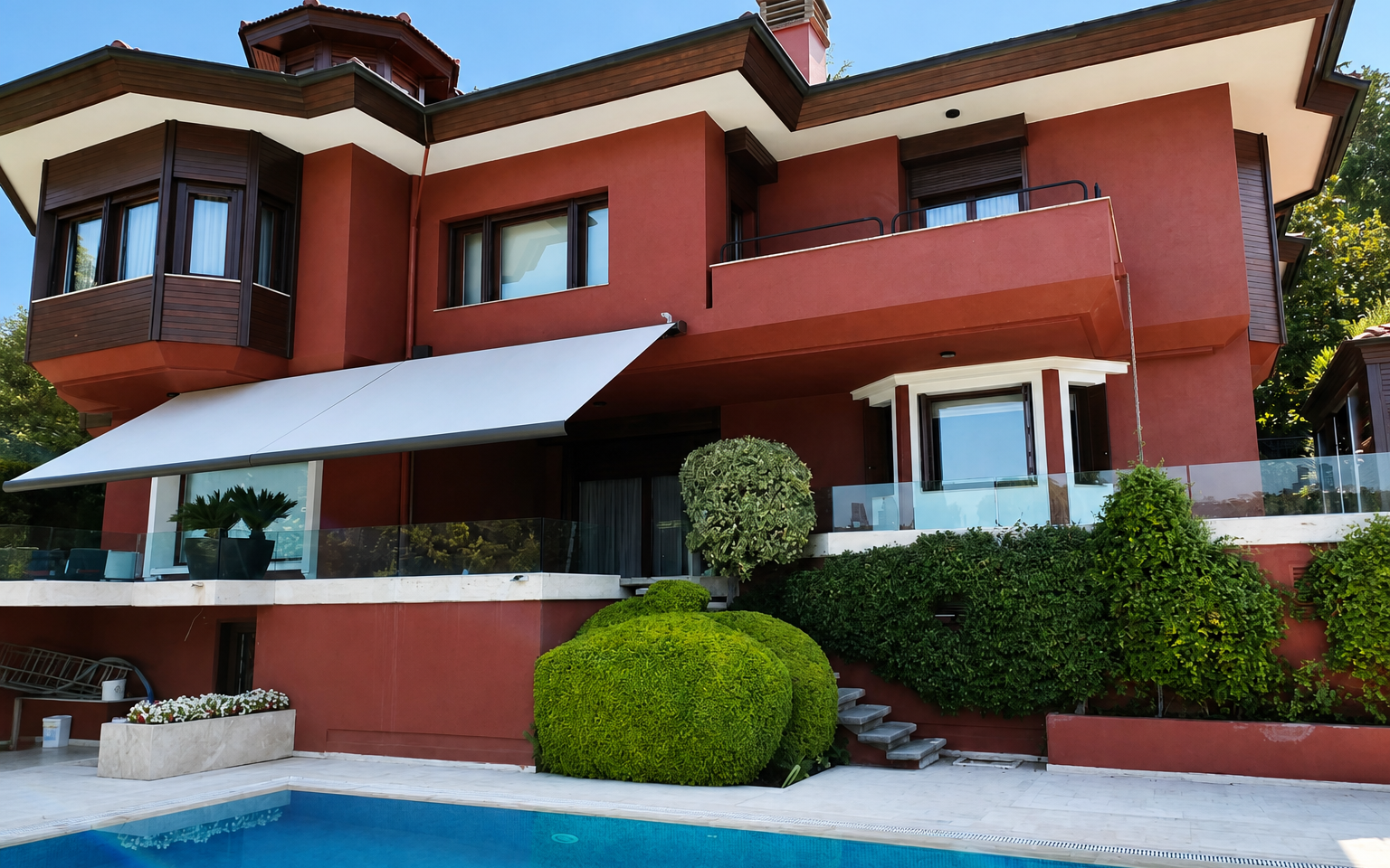 Arya Plus Lux — villa havuz terası